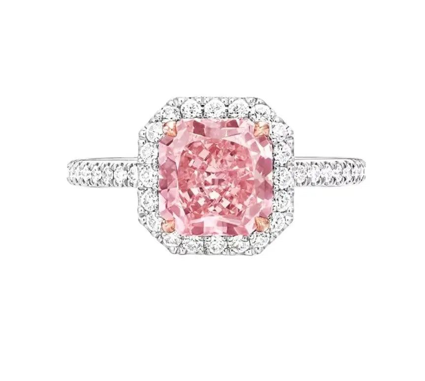 Anello Luxury in Oro bianco 18 Kt con Diamante Fancy Vivid Pink centrale da 3,20 Kt e diamanti lab grown laterali di qualità Extra da Ct 0,70 Etikadiamond
